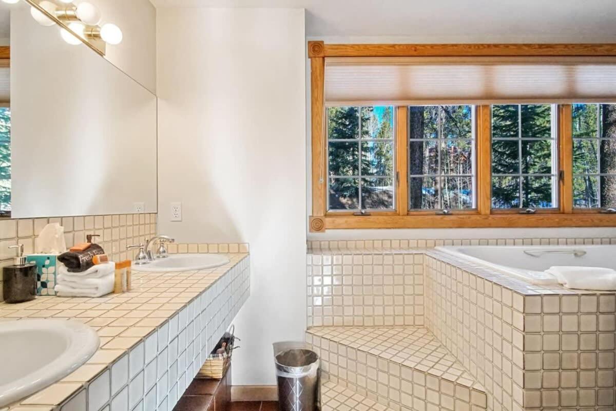 9 Bdr Close To Main Street With Secluded Hot Tub Breckenridge Εξωτερικό φωτογραφία
